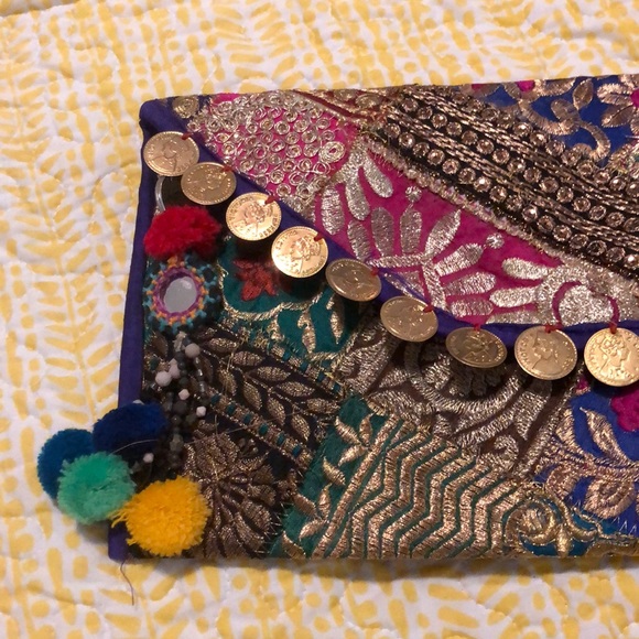 Indian hand embroidered mirror work clutch handbag - Picture 2 of 6